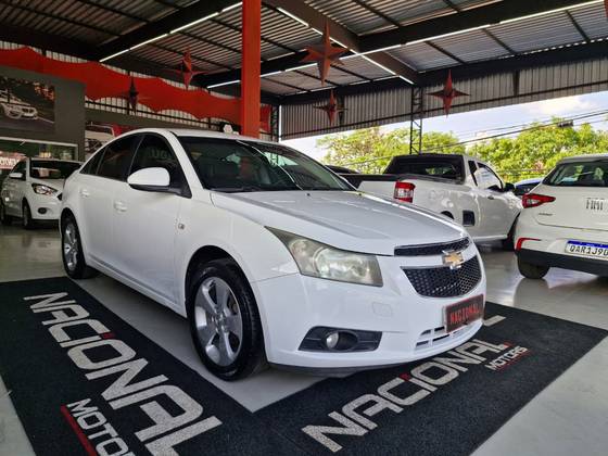 CHEVROLET CRUZE 1.8 LT 16V FLEX 4P AUTOMÁTICO CHEVROLET CRUZE 1.8 LT 16V FLEX 4P AUTOMÁTICO